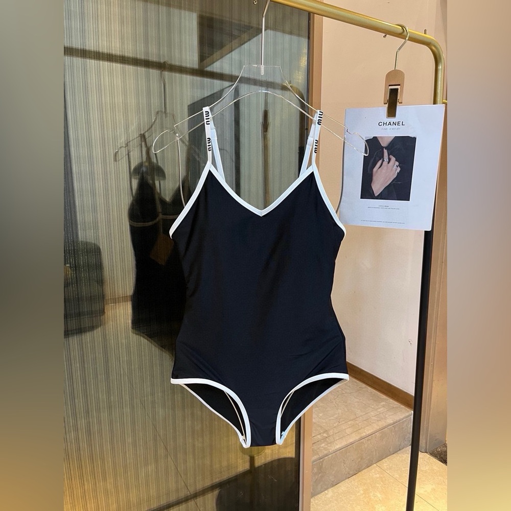 🎀 MIU MIU Designer Bikini Set Quick-Dry Elastic Swimwear